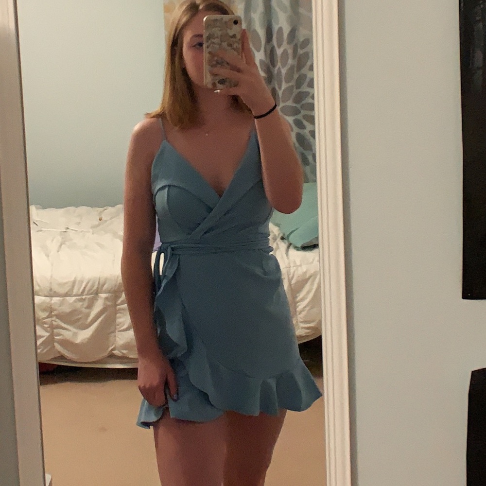 blue dress